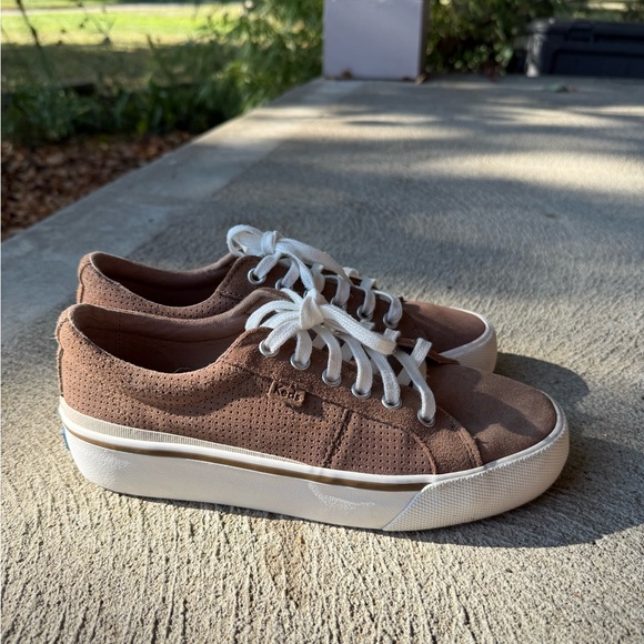 Keds Women’s Sneakers – Size 7.5 - Picture 2 of 4
